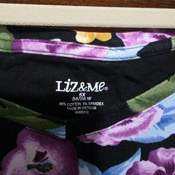 Liz & Me Floral Print Women's Top - Black and Purple - Picture 2 of 5